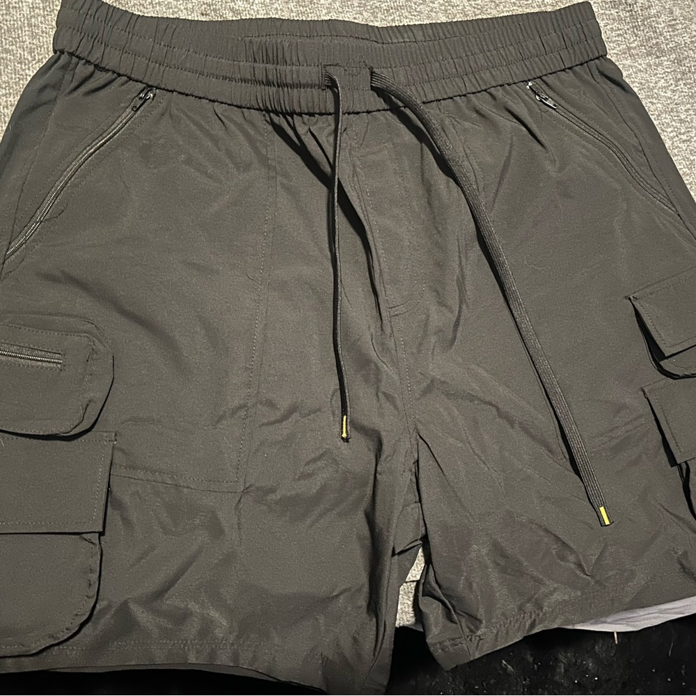 Fashion Nova Black Cargo Shorts with Elastic Waistband